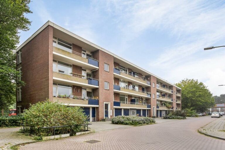 Azuurweg 318  | 5044 KJ Tilburg