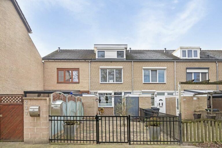 Sibeliusstraat 239  | 5011 JJ Tilburg